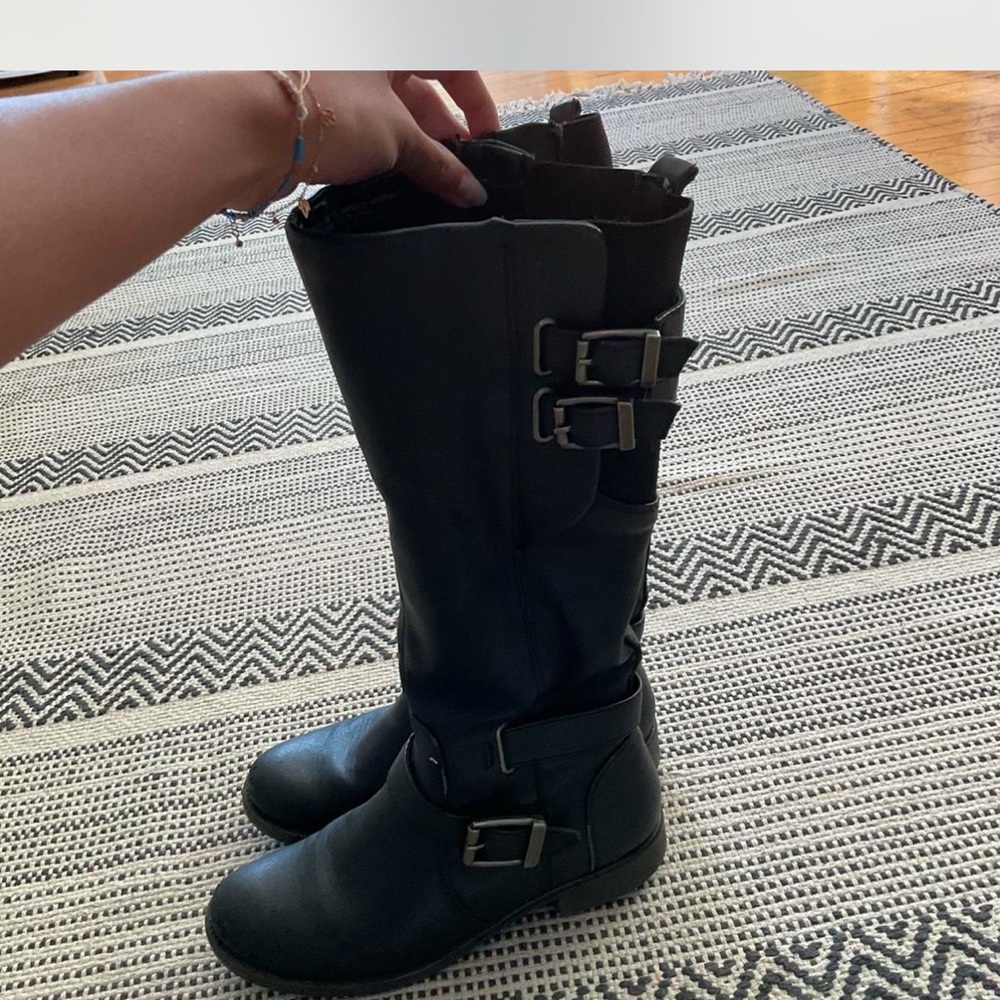 Black knee high boots